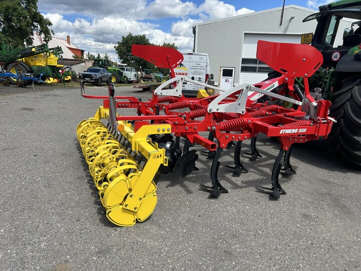 Foto Pöttinger SYNKRO 3030 NOVA