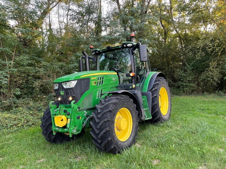 Foto John Deere 6135R