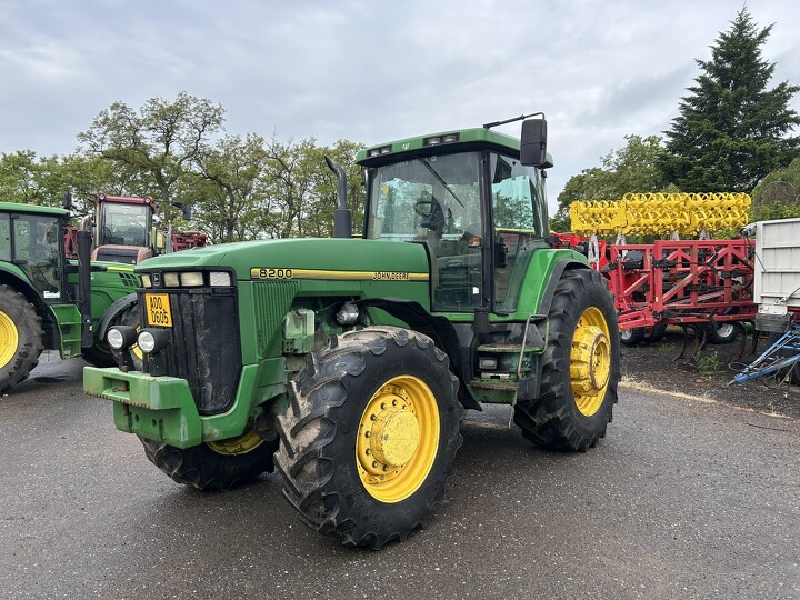 Foto John Deere 8200