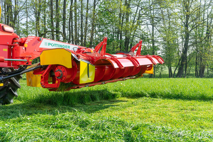 Foto produktu Pöttinger NOVACAT 302 CF