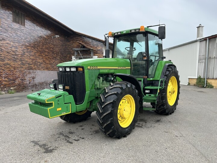 Foto John Deere 8200