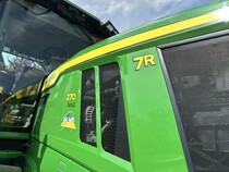 Foto produktu John Deere 7R270