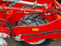 Foto produktu Pöttinger Terrasem Fertilizer 4C